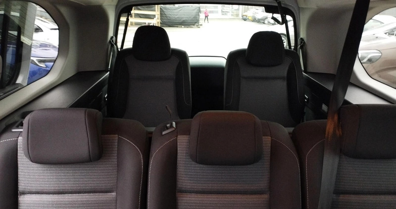 Toyota Proace City Verso cena 159500 przebieg: 4, rok produkcji 2023 z Trzciel małe 352